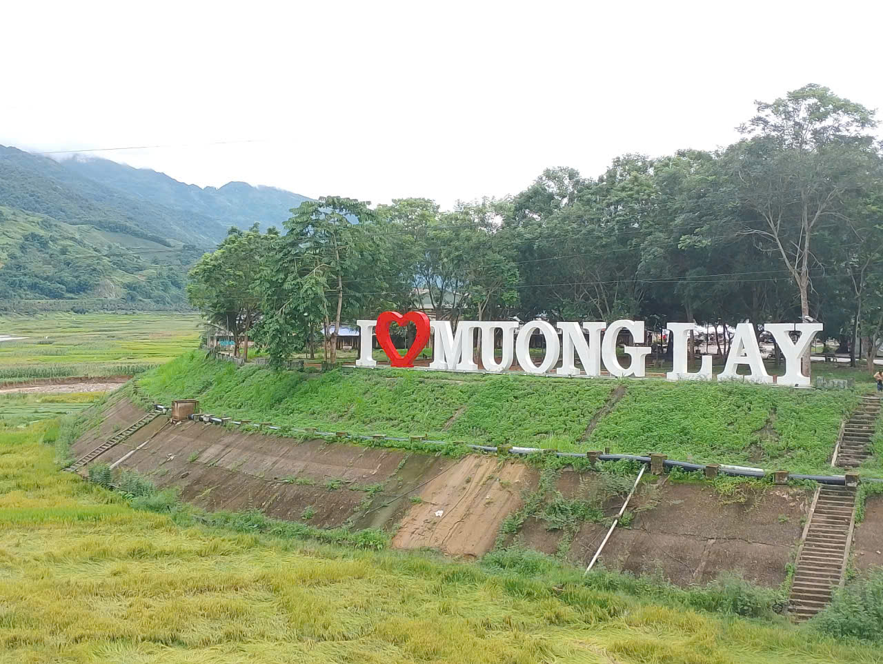 Điểm check in I LOVE MƯỜNG LAY